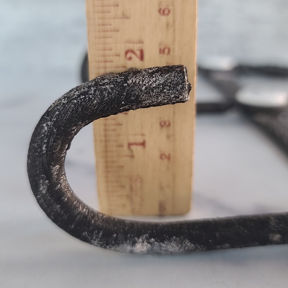 Ornate 3 Hook Wall Mount - Picture 9 of 10